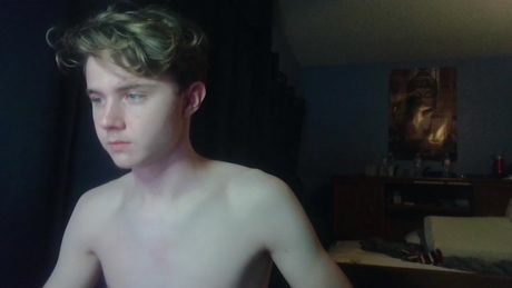 twinkboy188888  28-03-2022